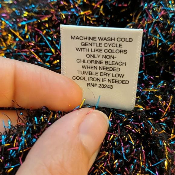 Metallic Sweater - Picture 4 of 4